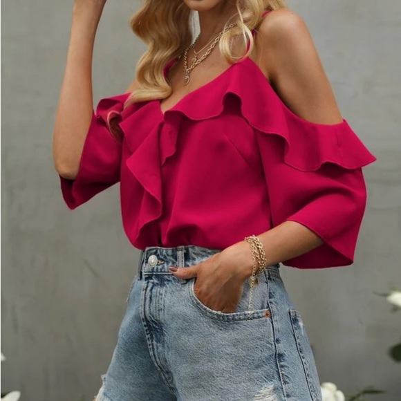 Boho ruffle hem cold shoulder top - Picture 14 of 15